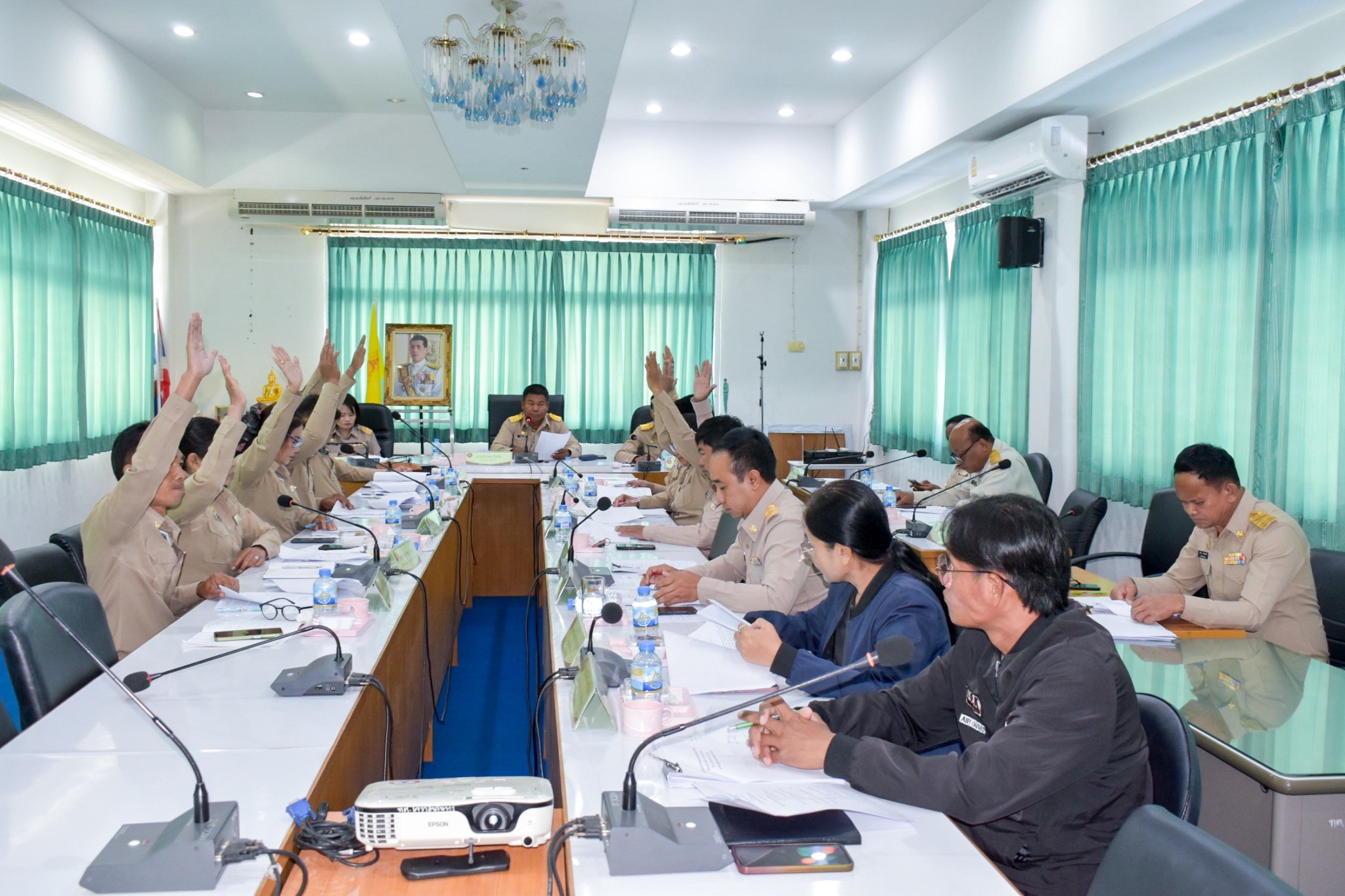 ประชุมสภาเทศบาลตำบลเขวาสินรินทร์ สมัยสามัญ สมัยที่ 4 ประจำปี 2568 ณ ห้องประชุมสภาเทศบาลตำบลเขวาสินรินทร์
