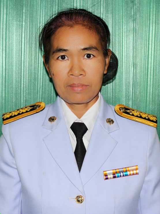 นางสาวจิรพันธ์   นามพูน