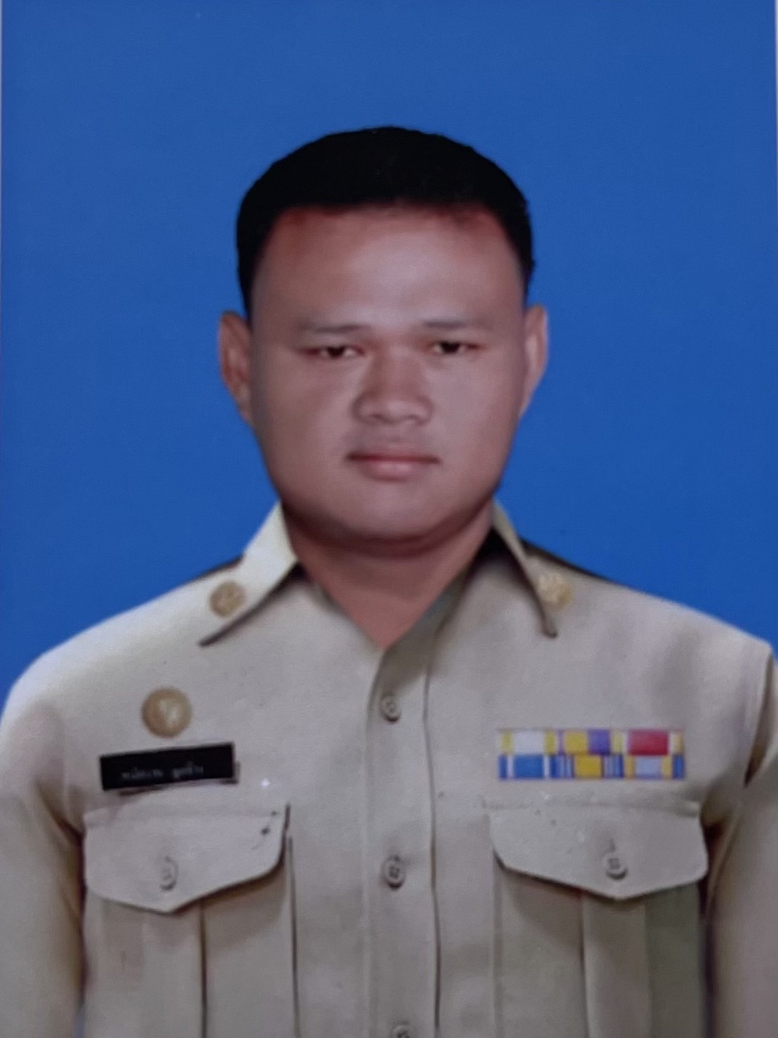 นายมานพ ผจญกล้า