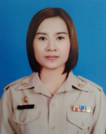 นางสาวศรินญา มั่นยืน