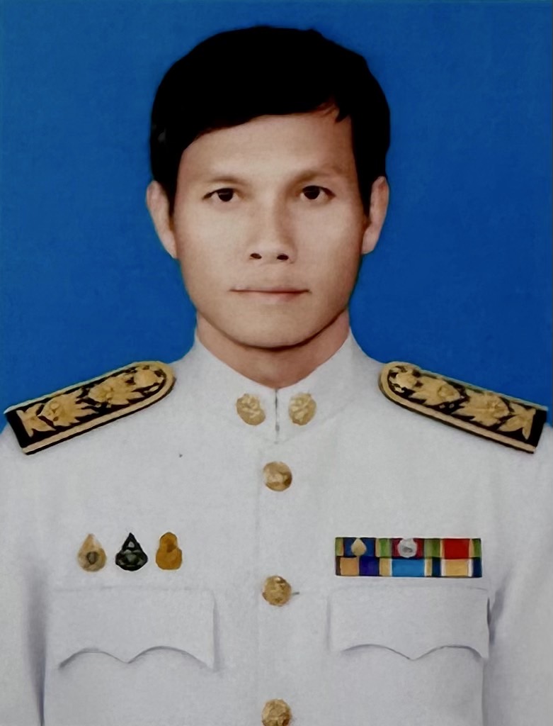 นายธนวัฒน์ เพชรจันทร์